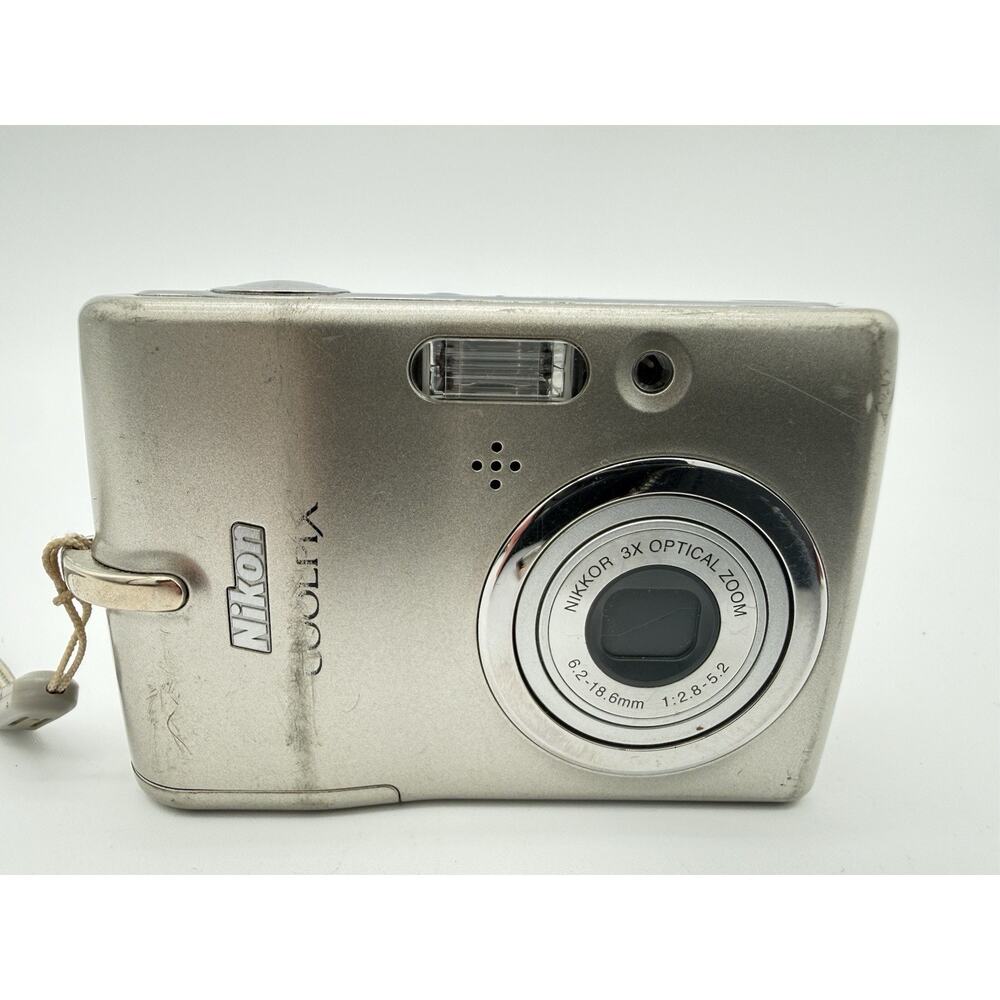 Vintage Nikon Coolpix L11 6MP Silver Digital Camera 3x Zoom Y2K Digicam WORKS